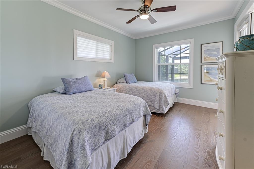 196 Topanga DR