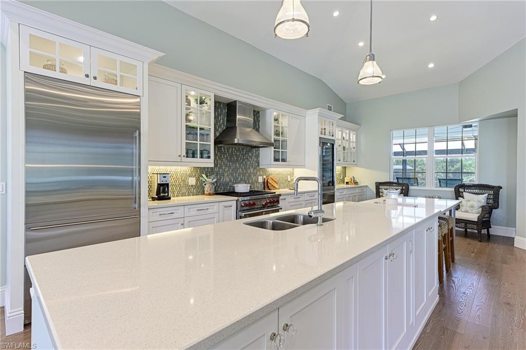 196 Topanga DR