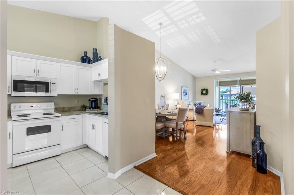 6660 Huntington Lakes CIR # 204