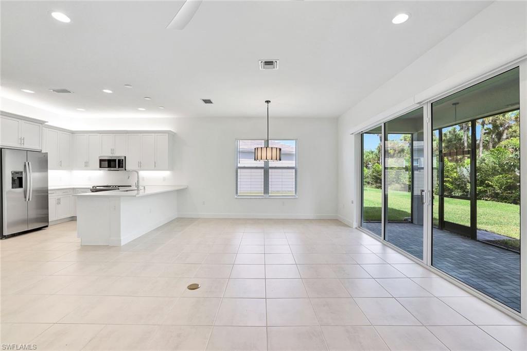 12444 Violet WAY