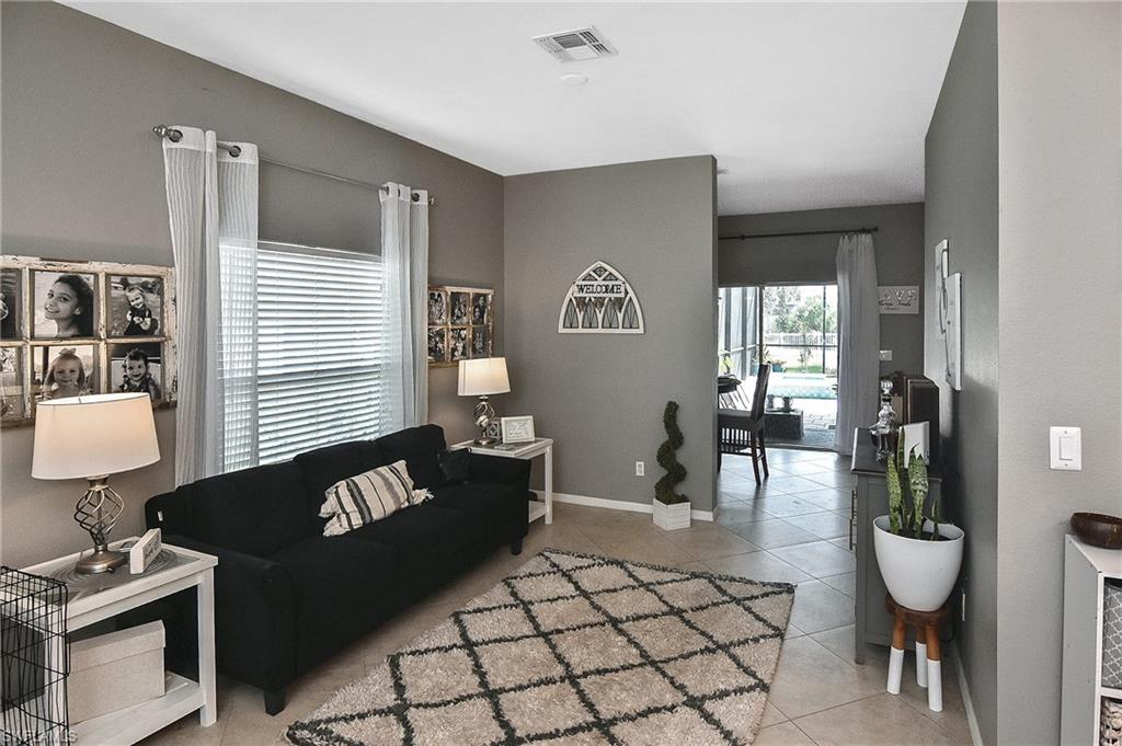 11562 Lake Cypress LOOP