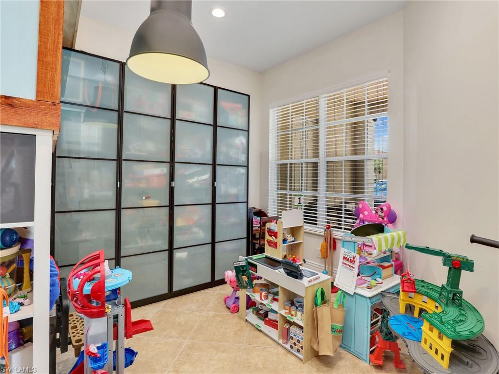 2114 Isla De Palma CIR