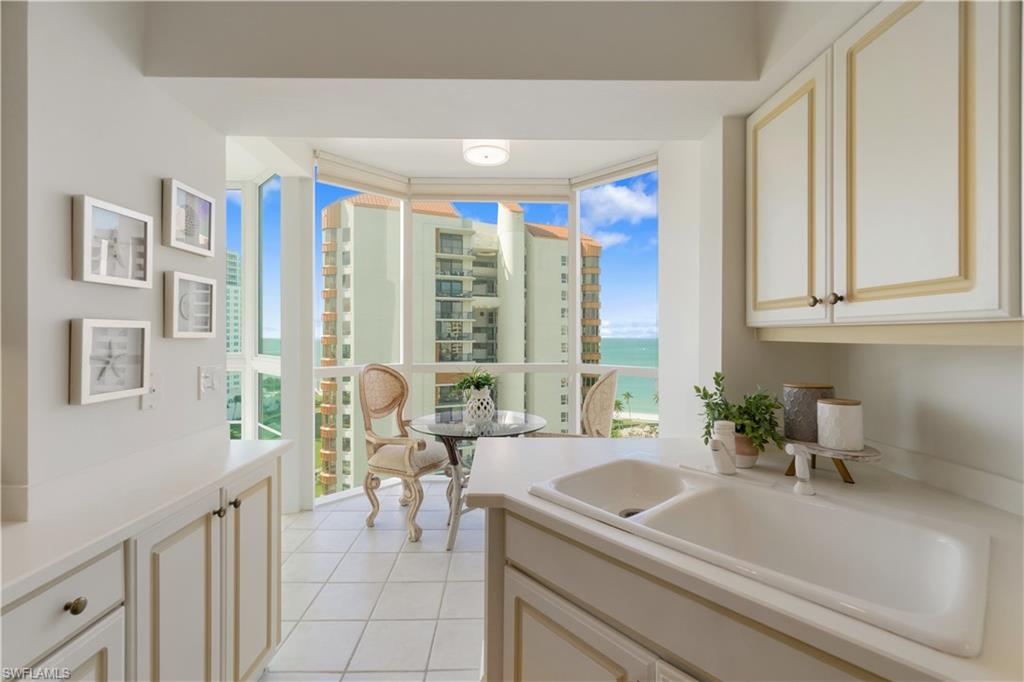4255 Gulf Shore BLVD N # 1205