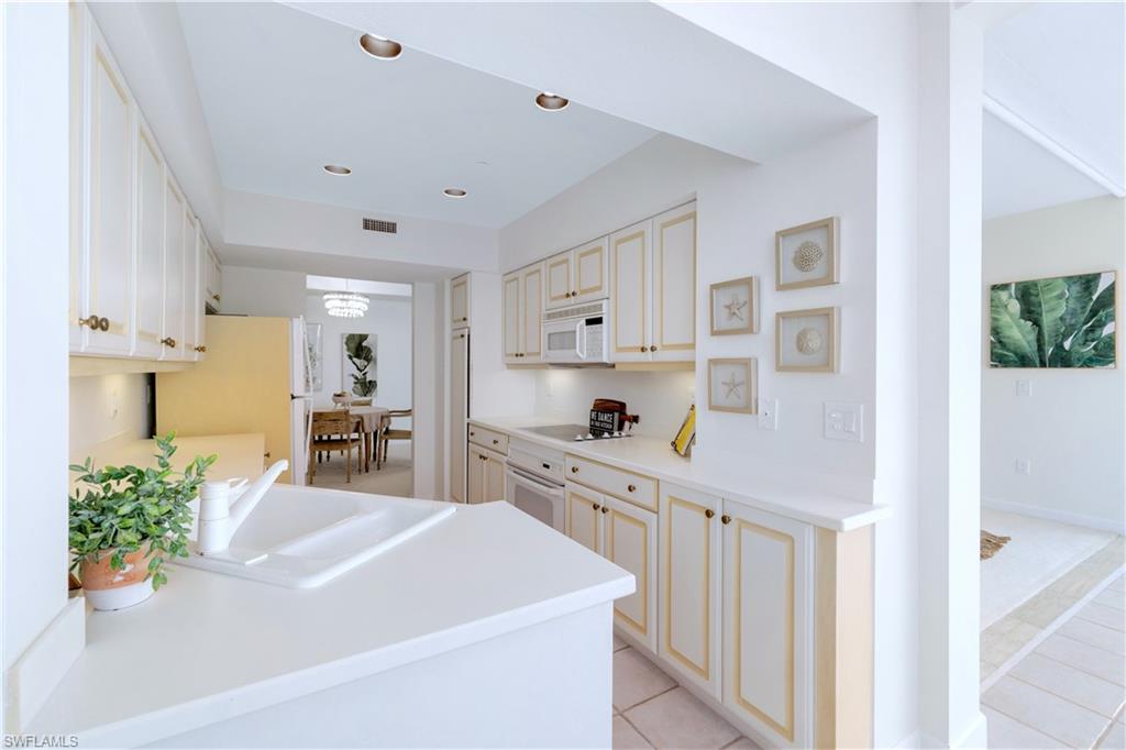 4255 Gulf Shore BLVD N # 1205