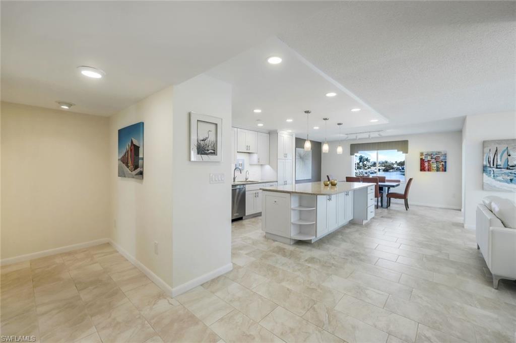 1930 Gulf Shore BLVD N # D202