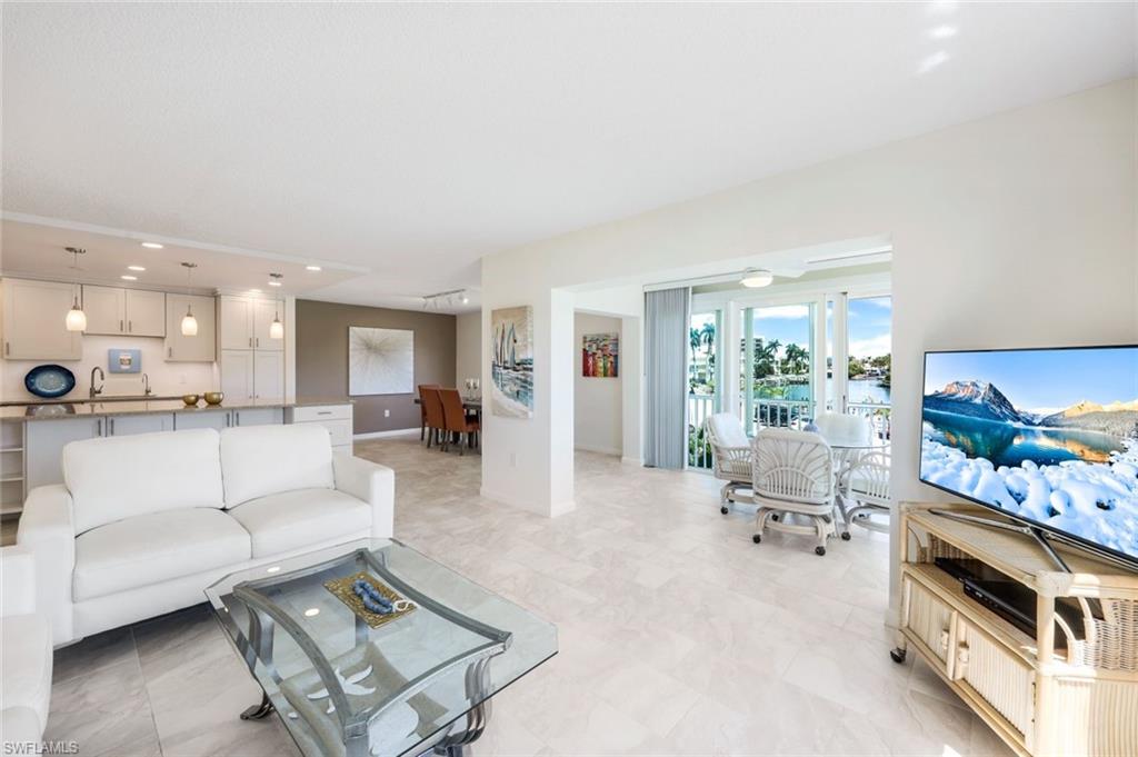 1930 Gulf Shore BLVD N # D202