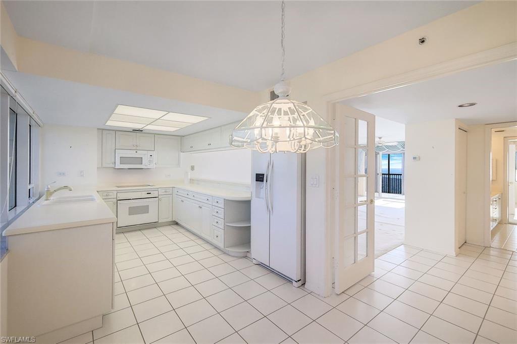 6825 Grenadier BLVD # 2004