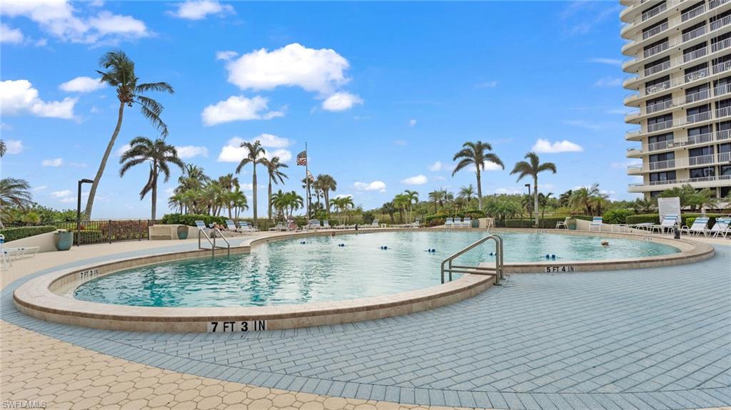 260 Seaview CT # 709