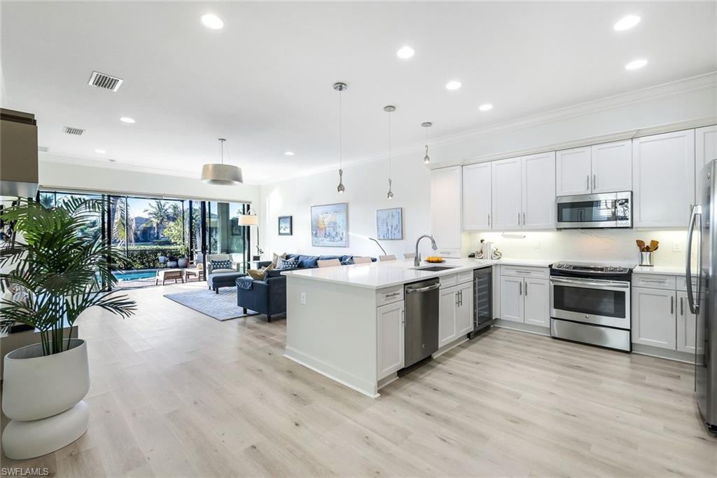 13633 Mandarin CIR