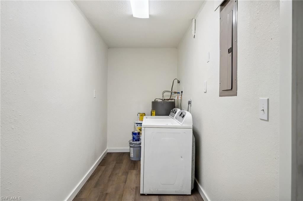 4296 18th PL SW