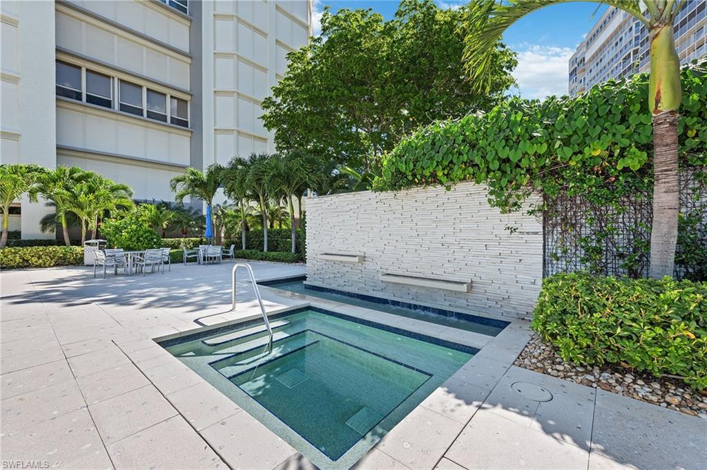 4051 Gulf Shore BLVD N # 1104
