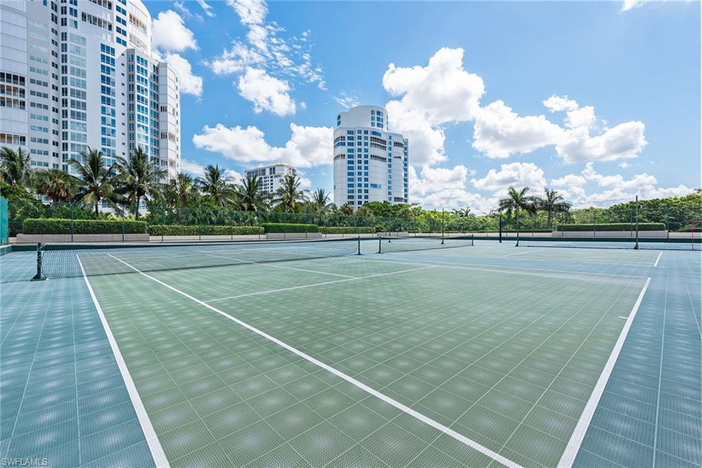 4051 Gulf Shore BLVD N # 1104
