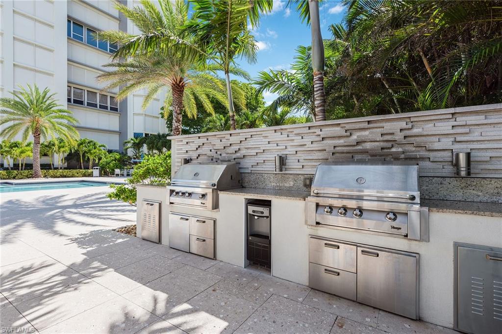 4051 Gulf Shore BLVD N # 1104