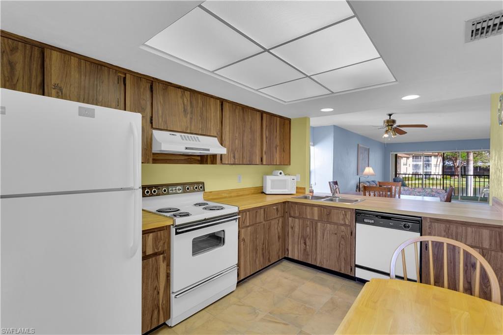 960 Palm View DR # 208