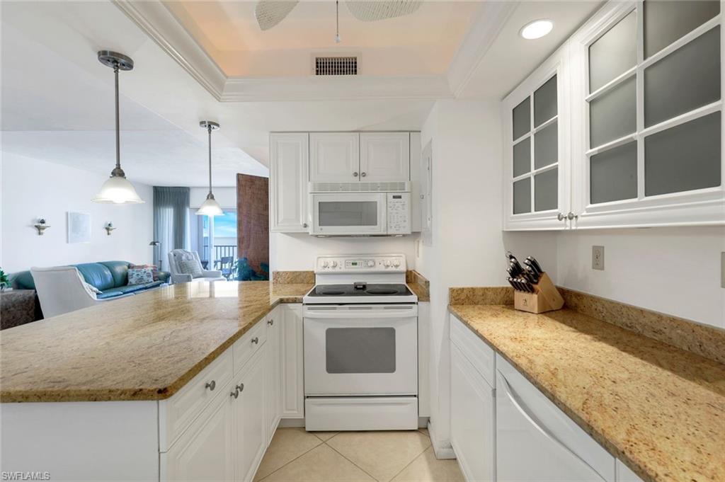 3443 Gulf Shore BLVD N # 511