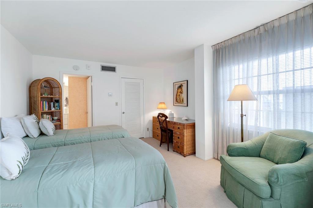 3443 Gulf Shore BLVD N # 511