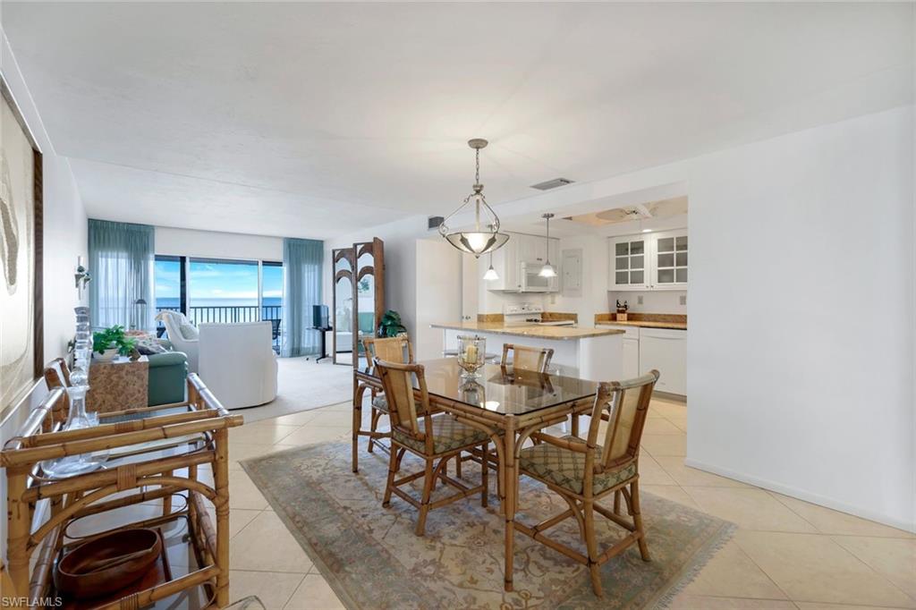 3443 Gulf Shore BLVD N # 511