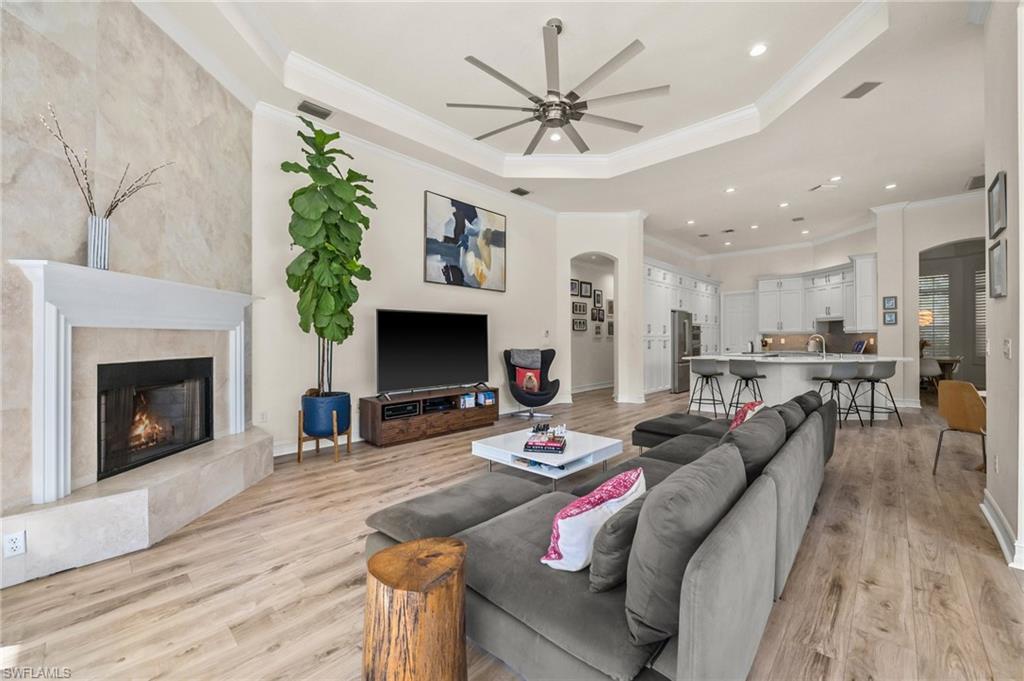 1904 Fairfax CIR