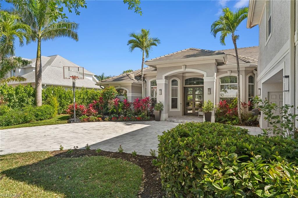 1904 Fairfax CIR