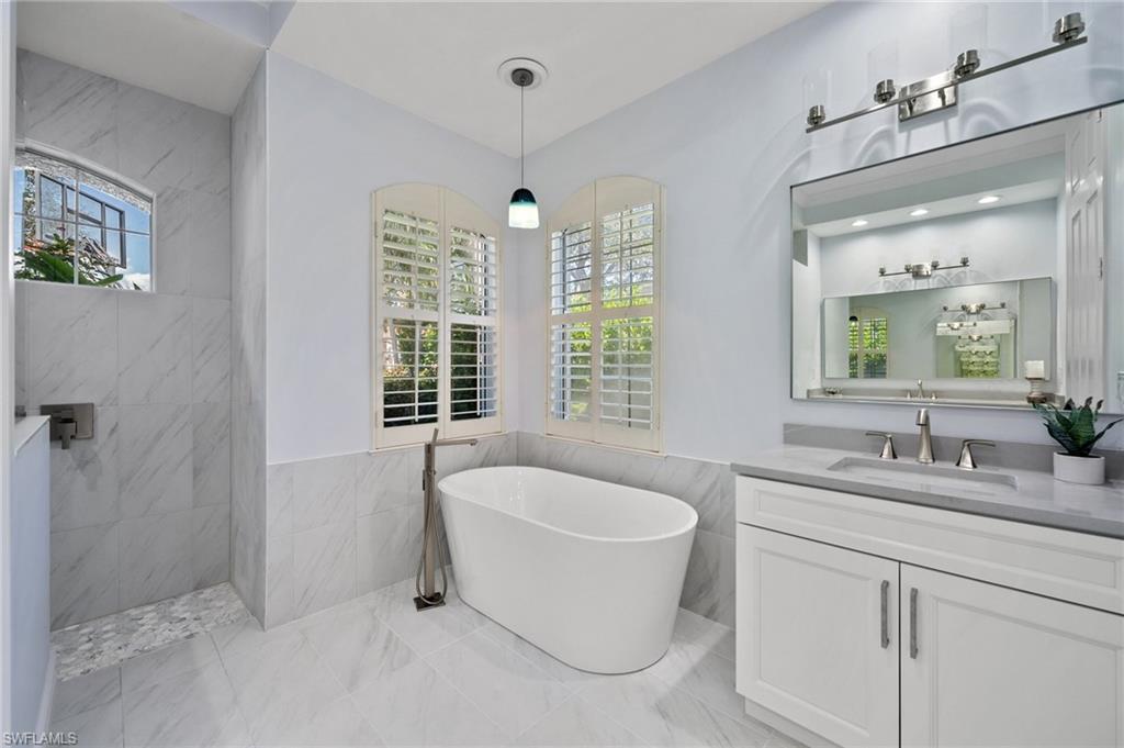 1904 Fairfax CIR