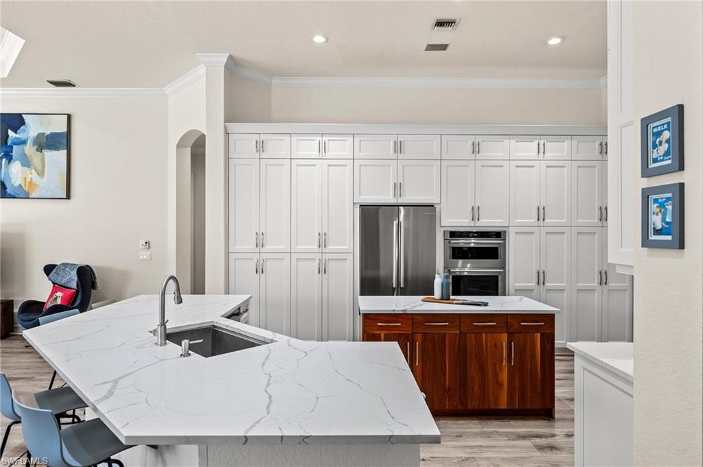 1904 Fairfax CIR