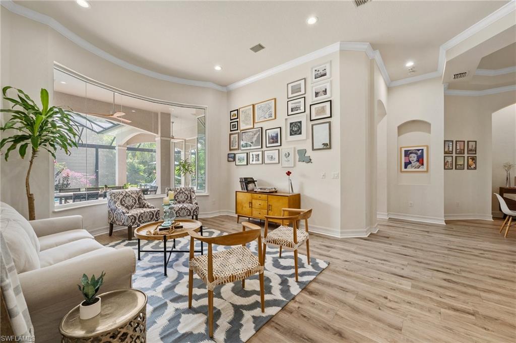 1904 Fairfax CIR