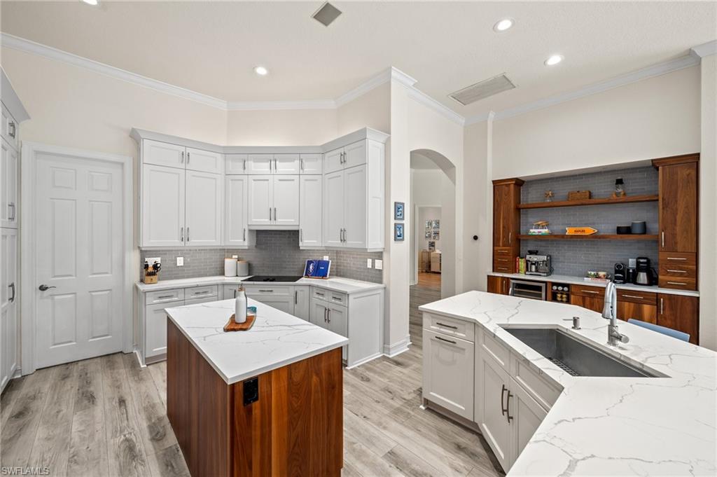 1904 Fairfax CIR