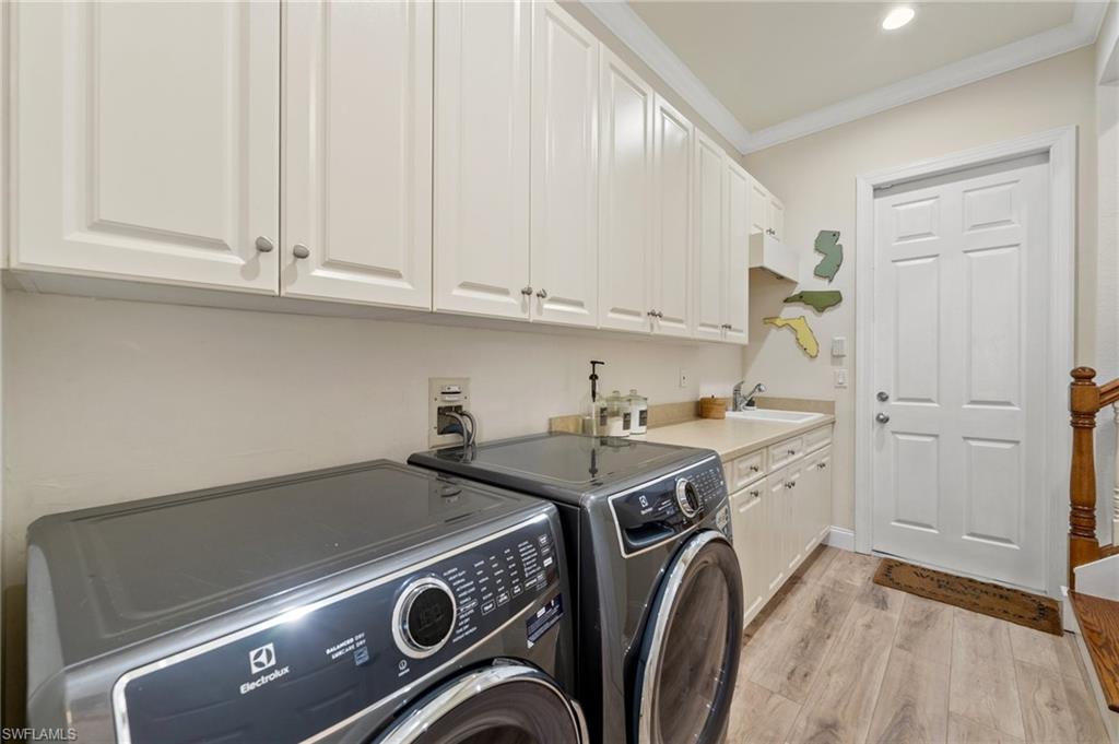 1904 Fairfax CIR