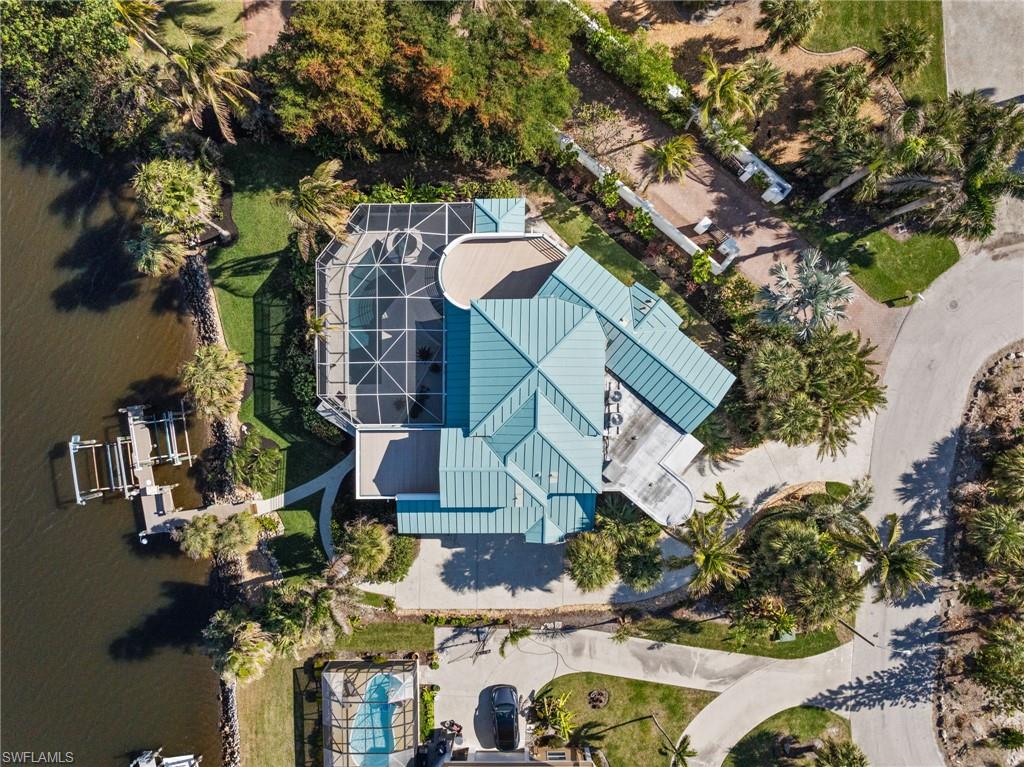 27701 Kings Kew