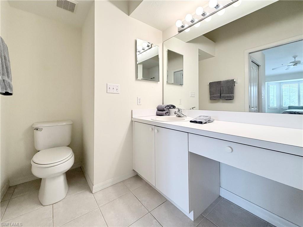 8540 Naples Heritage DR Unit: 822