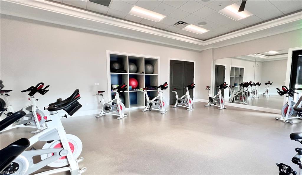 8540 Naples Heritage DR Unit: 822