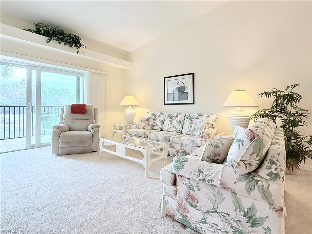 8540 Naples Heritage DR Unit: 822