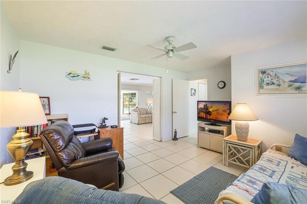 466 Golfview DR