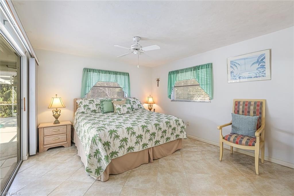 466 Golfview DR