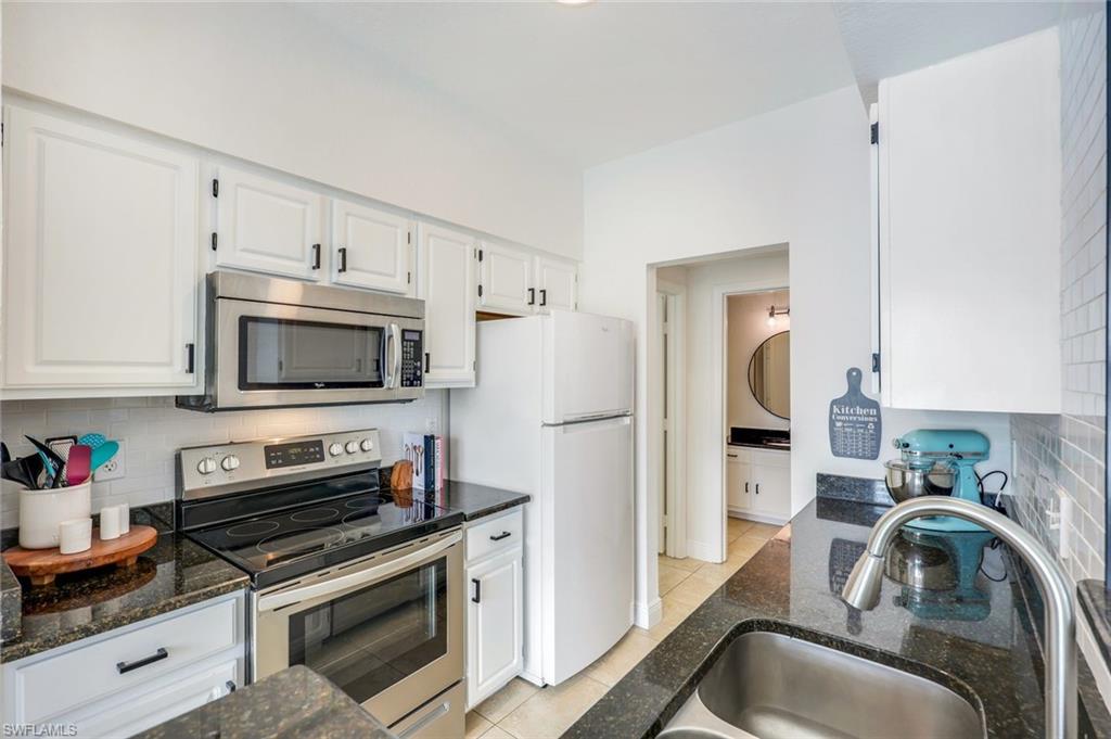 23520 Walden Center DR # 302