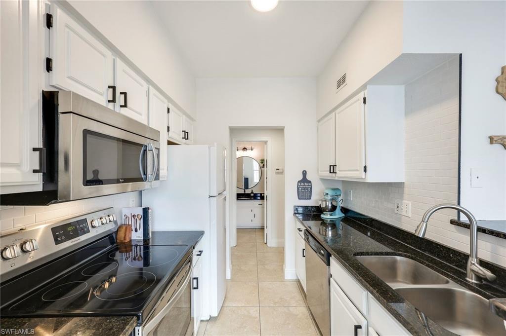 23520 Walden Center DR # 302