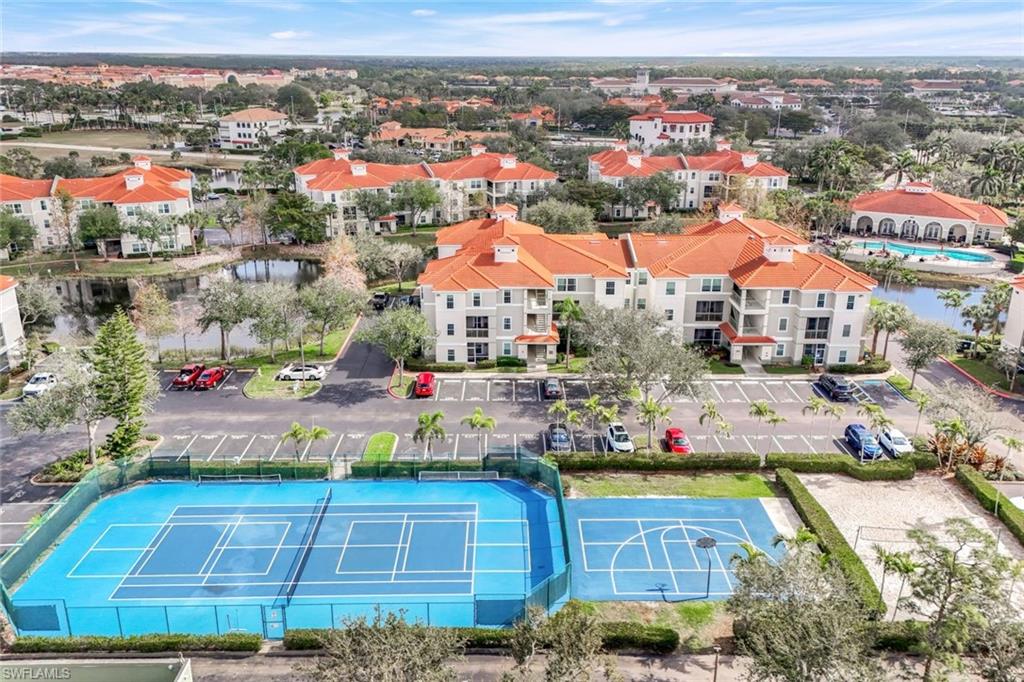 23520 Walden Center DR # 302