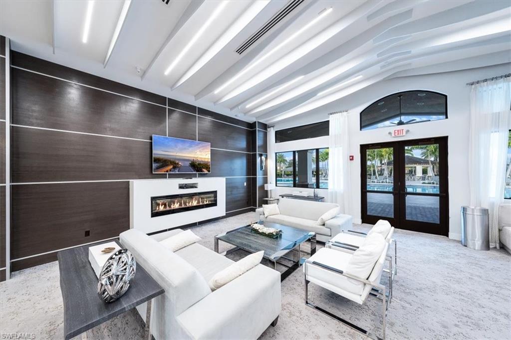 4538 Kensington CIR