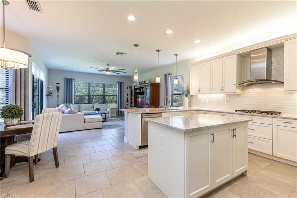 4538 Kensington CIR