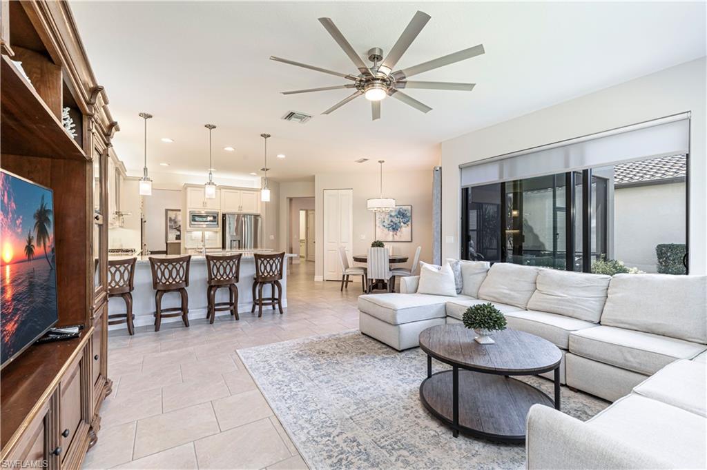 4538 Kensington CIR