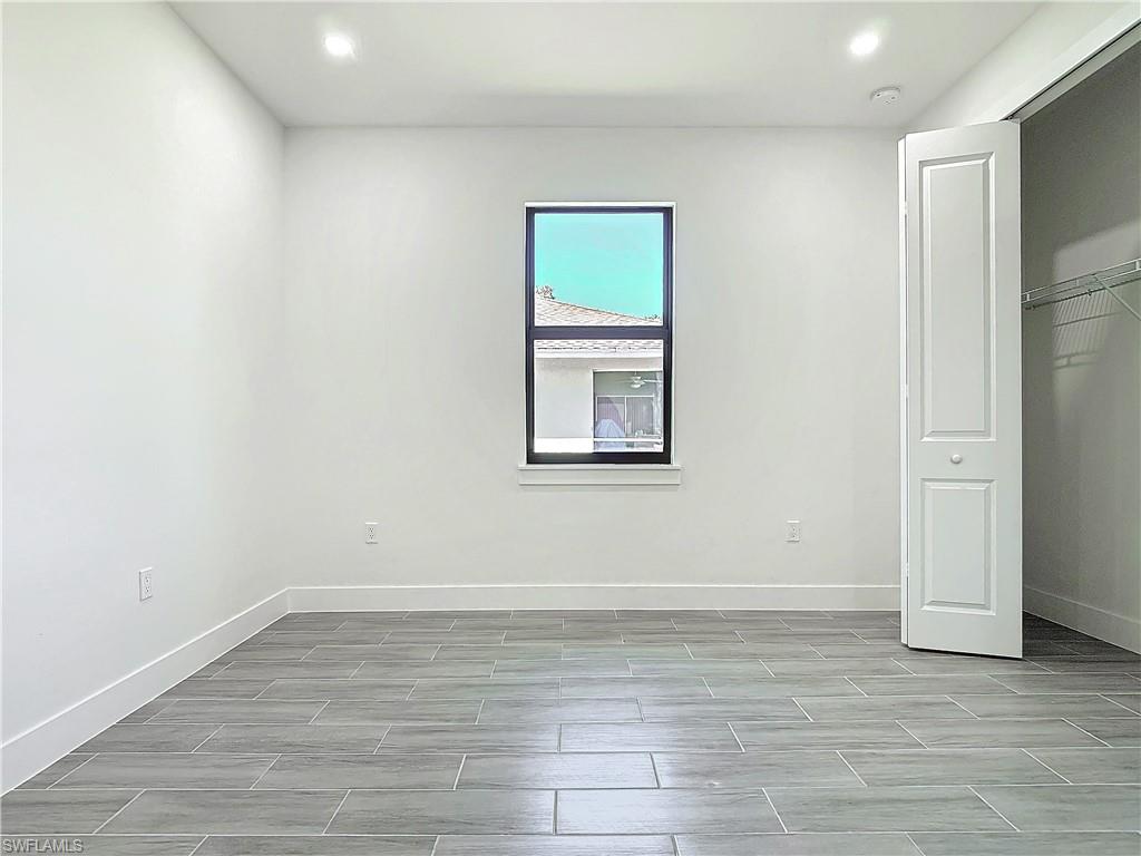 2671 14th AVE SE