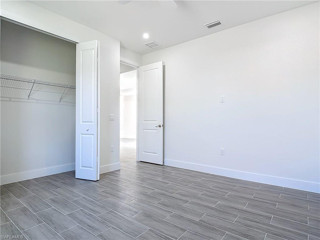 2671 14th AVE SE