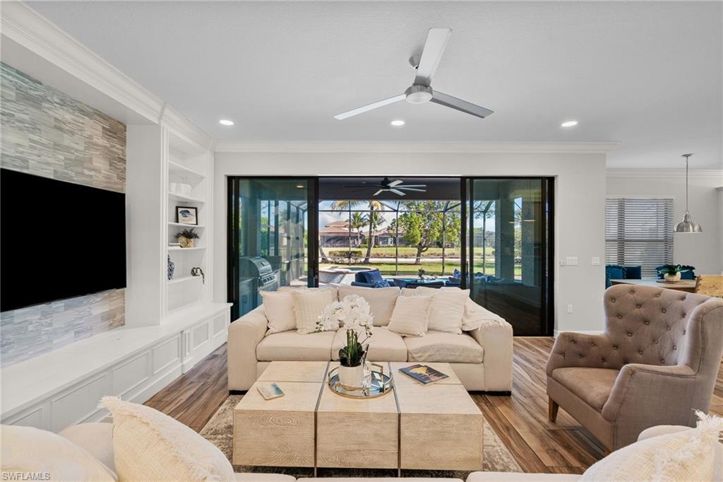 4205 Amelia WAY
