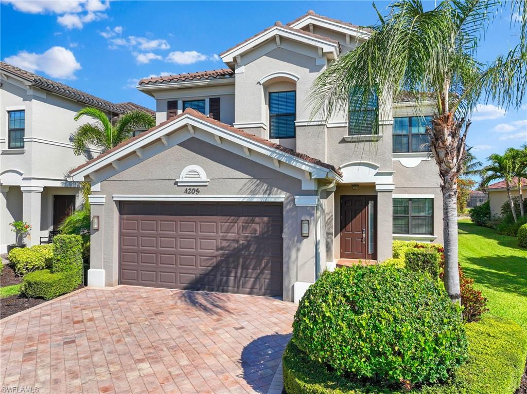 4205 Amelia WAY