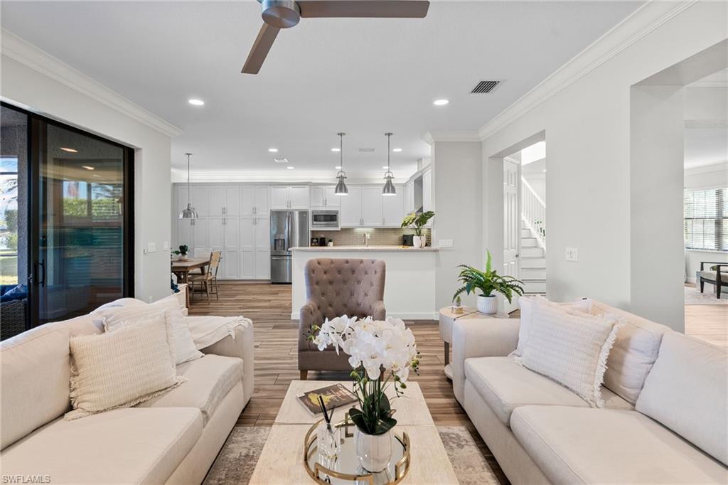 4205 Amelia WAY