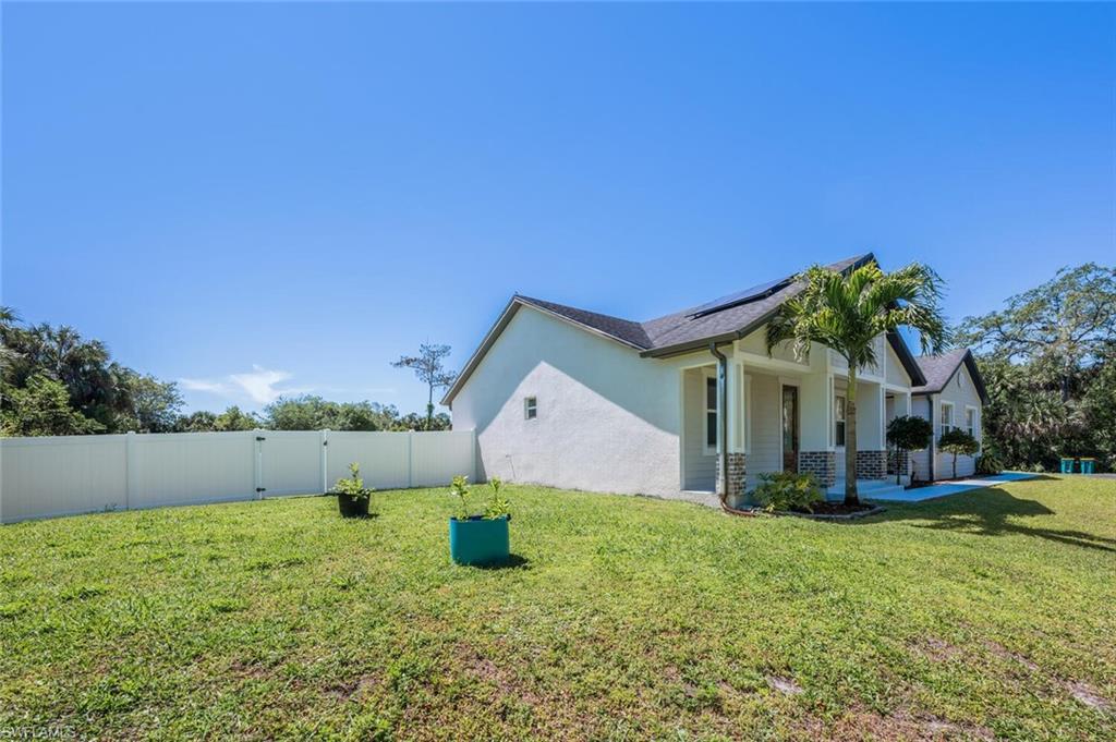 482 10th AVE NW