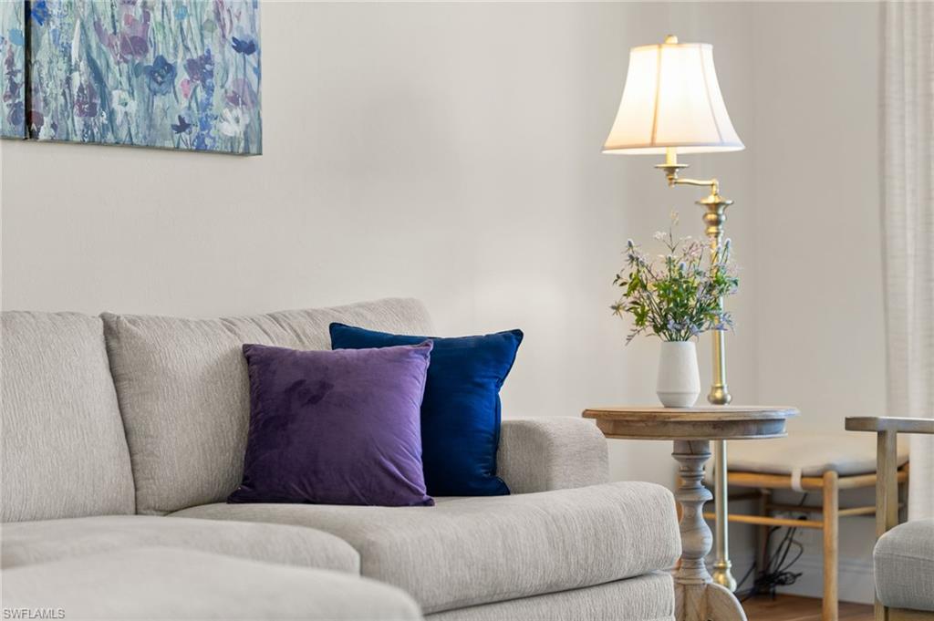 9211 Bayberry BEND 102