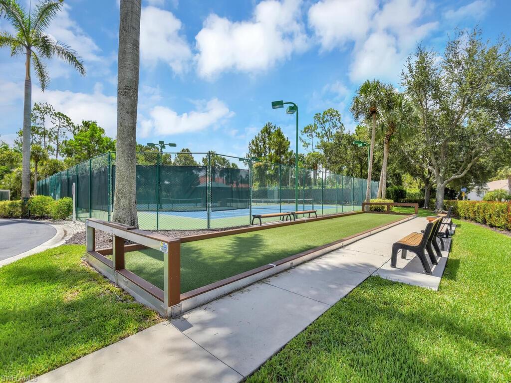 7539 Berkshire Pines DR