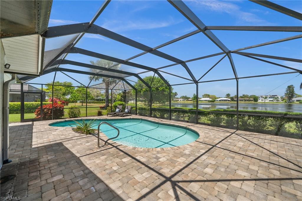 9556 Litchfield LN