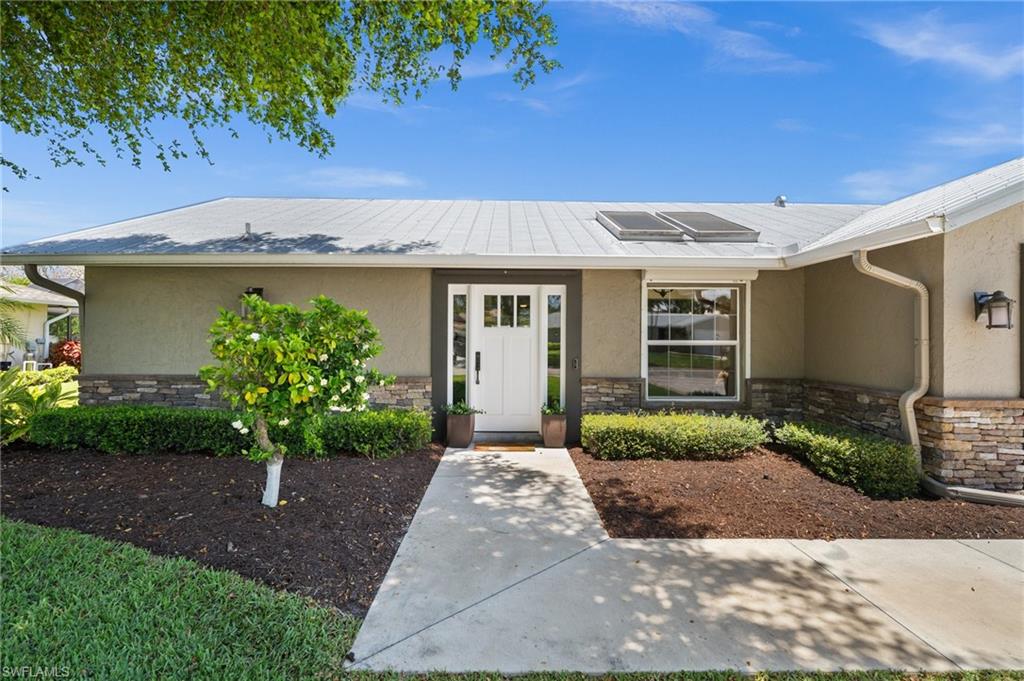 9556 Litchfield LN